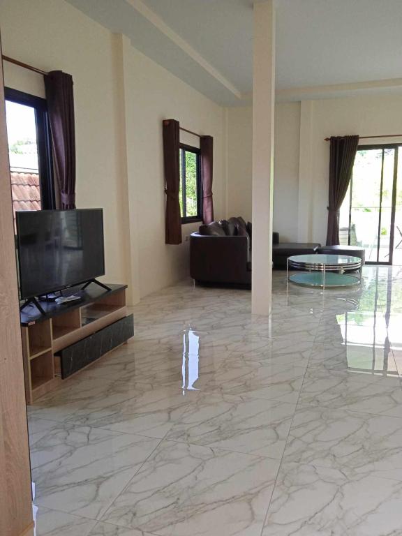 M&N Guesthouse Kata - Resim 30