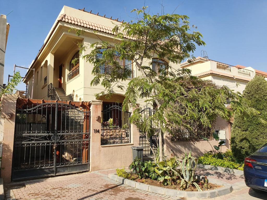 Budova, kde se prázdninový areál nachází