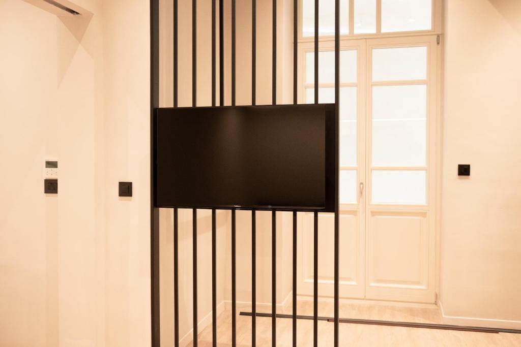 Taskou Luxury Suites - 9