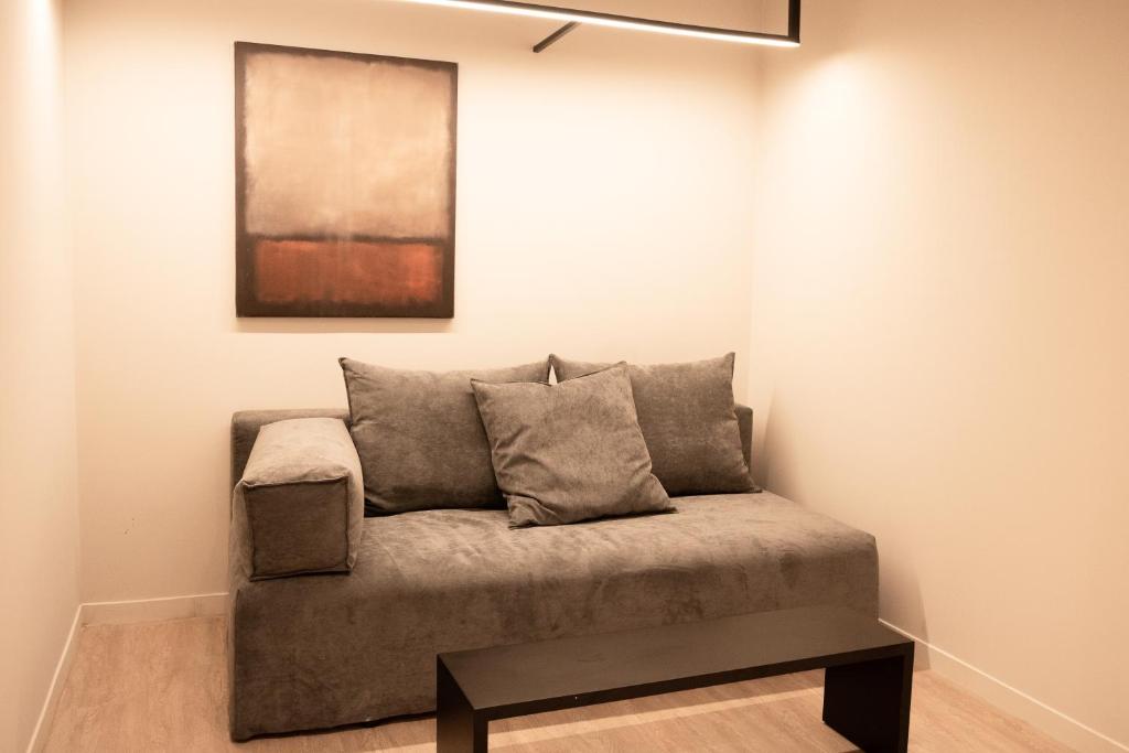 Taskou Luxury Suites - 4