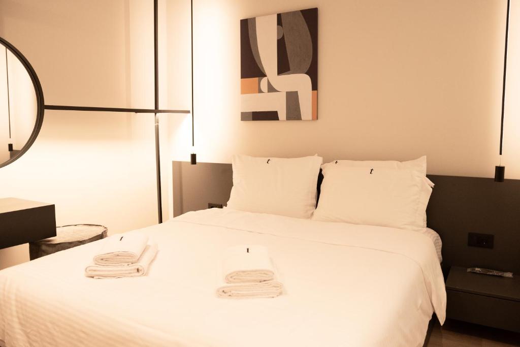 Taskou Luxury Suites - 3