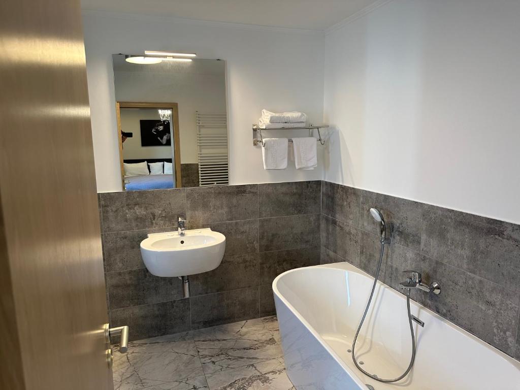 Hotel Ramina - Resim 40