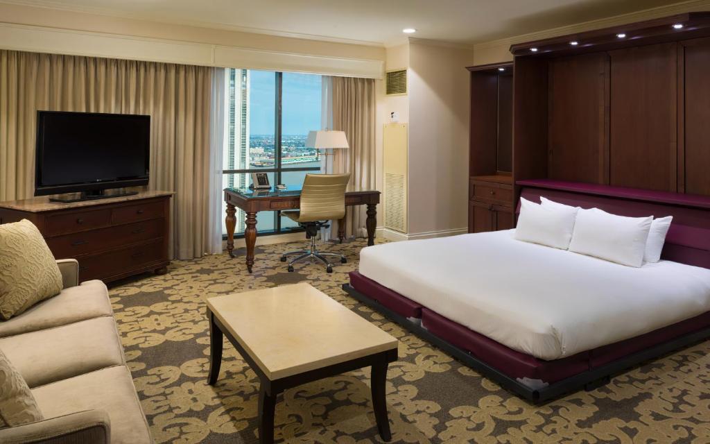 Hilton New Orleans Riverside - River View 1 King Murphy Parlor Suite - Hoortoestellen