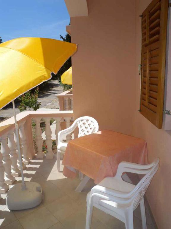 Balkón alebo terasa v ubytovaní Apartment in Rovanjska 6793