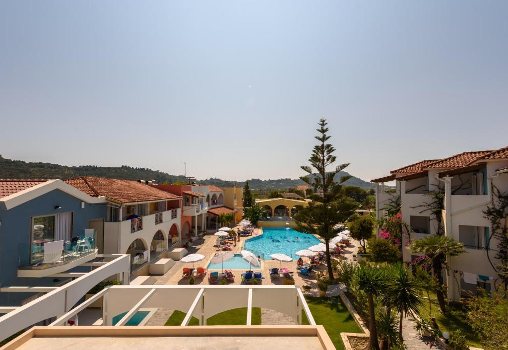 Bazén v ubytování Sunrise Zante - Adults Only Hotel nebo v jeho okolí