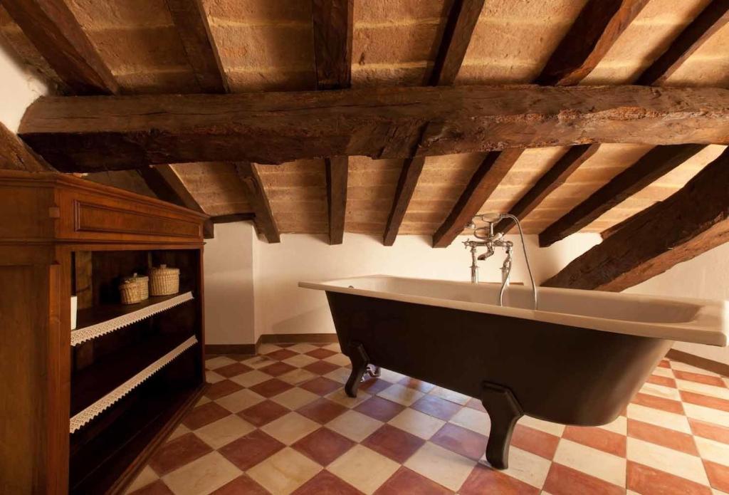 Bacialupo Foresteria - Deluxe Room (2 Adults + 1 Child)
