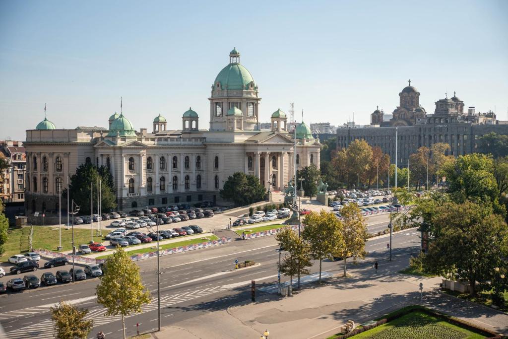 Nespecifikovaný výhled na destinaci Bělehrad nebo výhled na město při pohledu z apartmánu