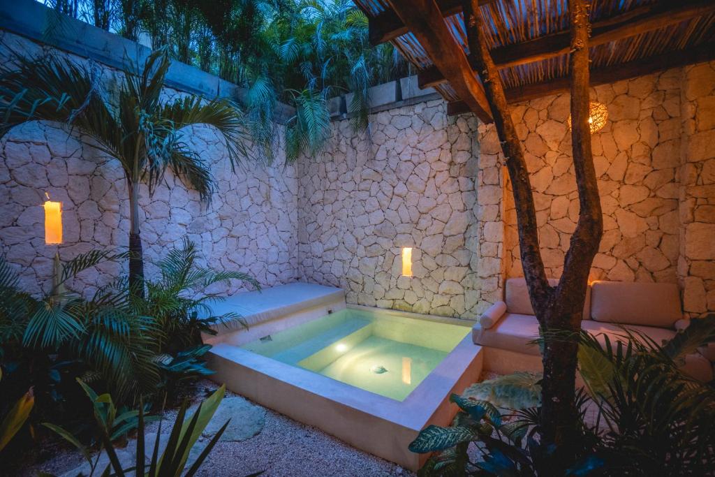 Bazén v ubytování Nãmas Tulum nebo v jeho okolí