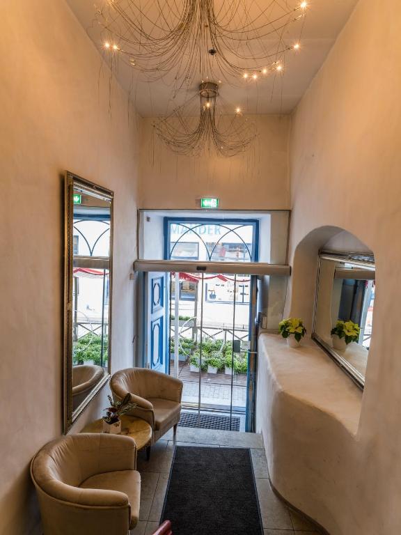 Posezení v ubytování CRU Hotel