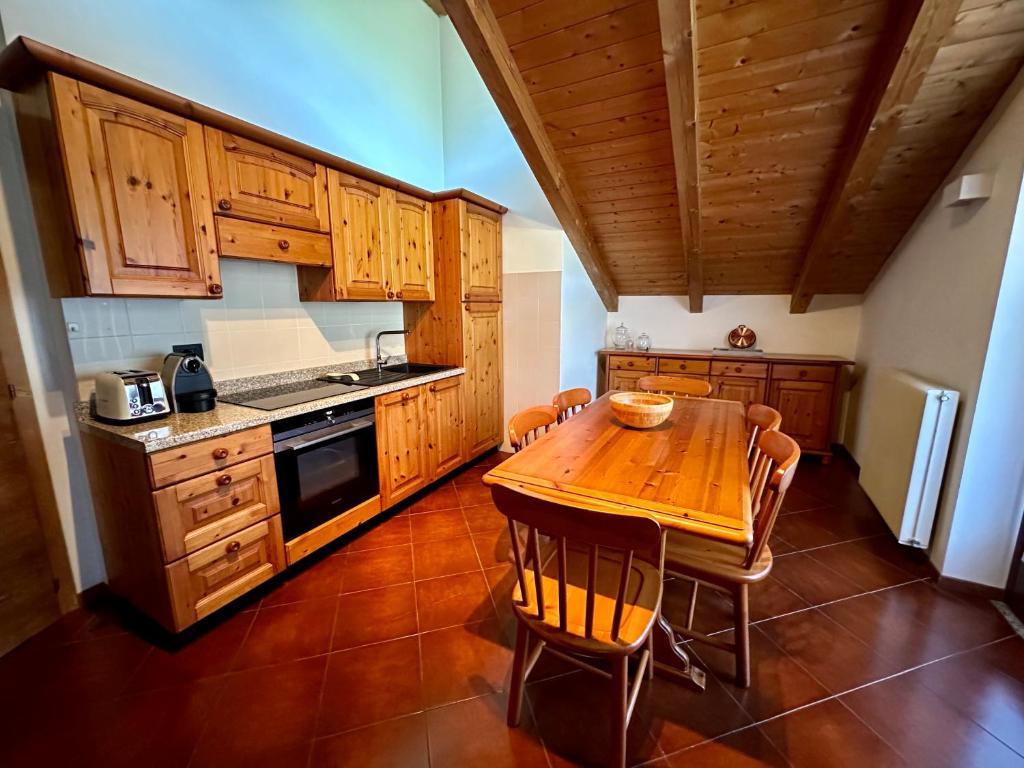 Kuchyň nebo kuchyňský kout v ubytování Mansarda con vista