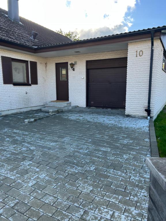 Budova, kde se vila nachází