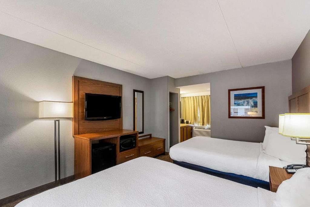 Best Western Bridgeview Hotel - Habitación Con Dos Camas Queen - Primer Piso