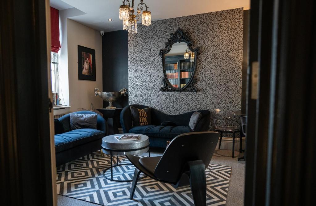 Square Townhouse - Resim 16