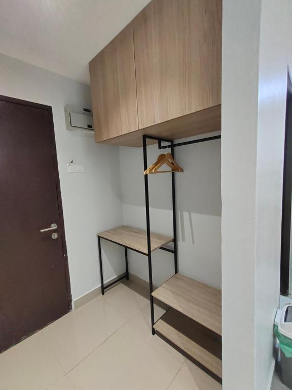 Kuchyň nebo kuchyňský kout v ubytování Alish Studio Apartment with Pool, Netflix, Wifi