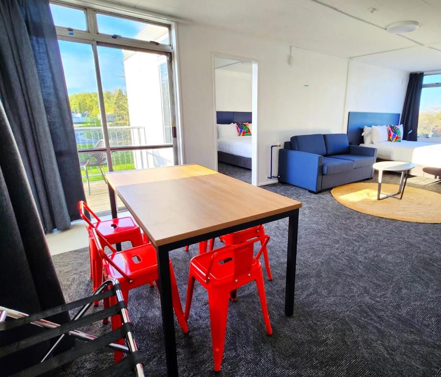 Urban Lounge Sleepery, SureStay Collection by BW - Resim 5