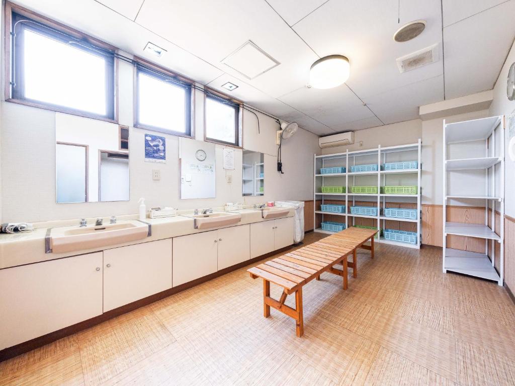 Kuchyň nebo kuchyňský kout v ubytování Fuji Sakura Onsen Ryokan