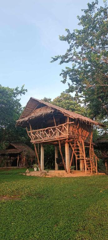 Erlittop Nature Lodge室外花園