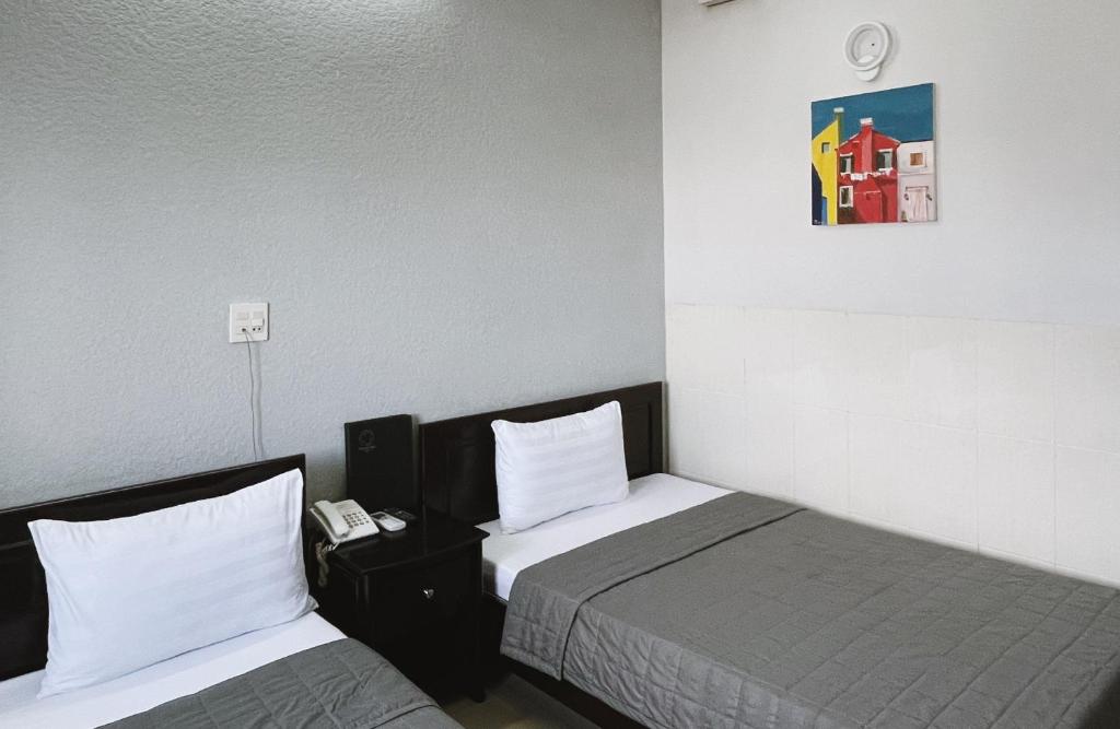 Phuong Nam Hotel An Giang - Triple Room