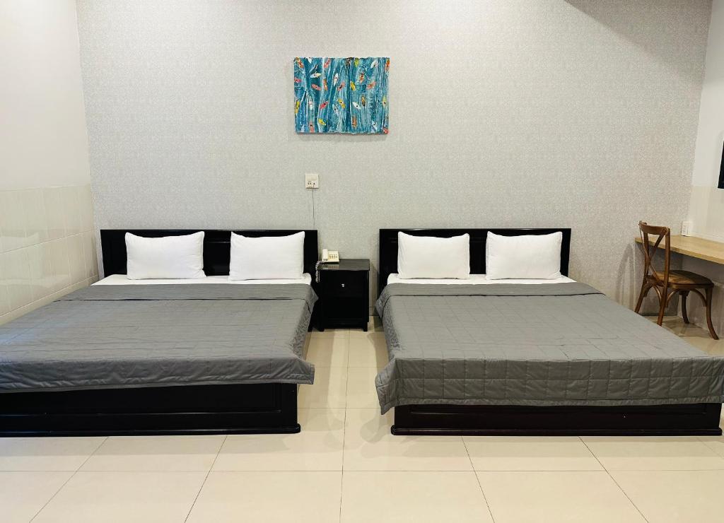 Phuong Nam Hotel An Giang - Standard Family Room