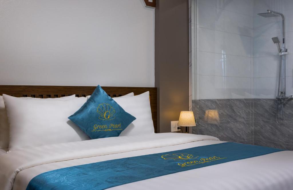 Cat Ba Green Pearl Hotel - 11