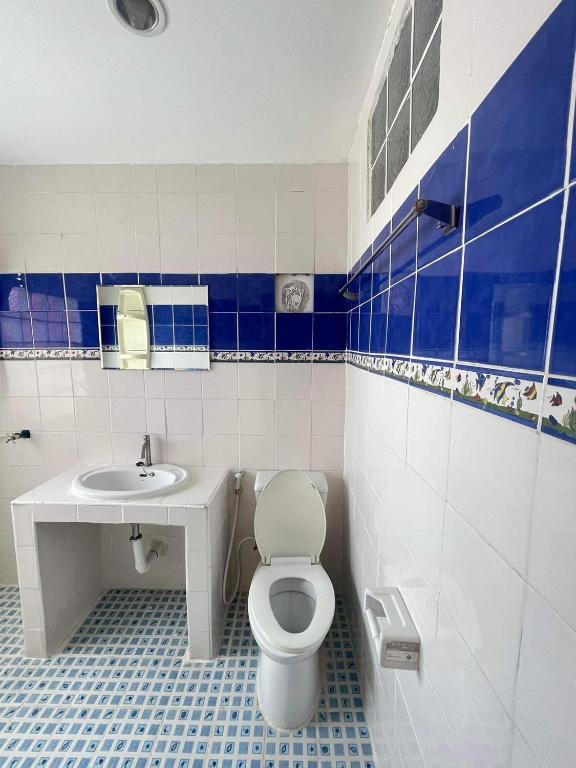 The Sports Lounge - Resim 13