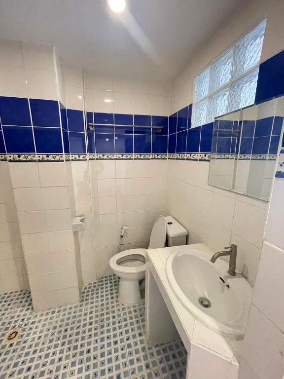 The Sports Lounge - Resim 14