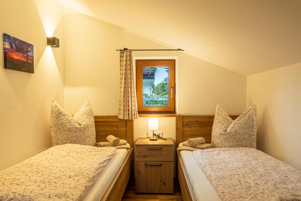 Haus Lärche - Apartment With Mountain View