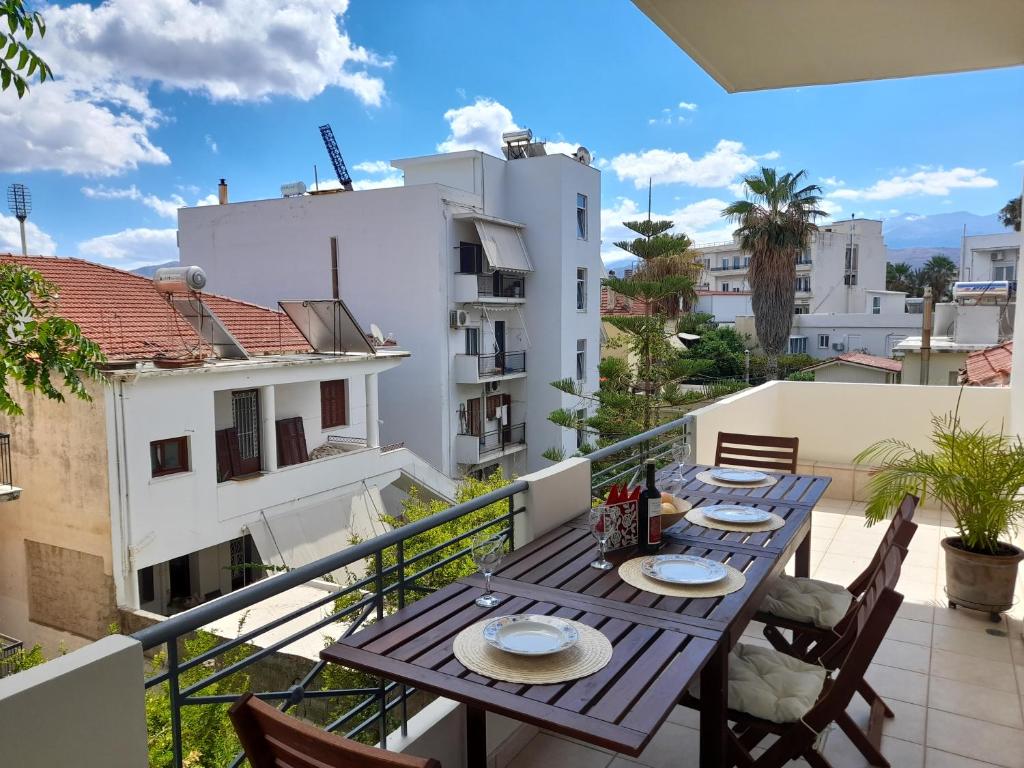 ChaniaStay Central Apartments - Urban Spot