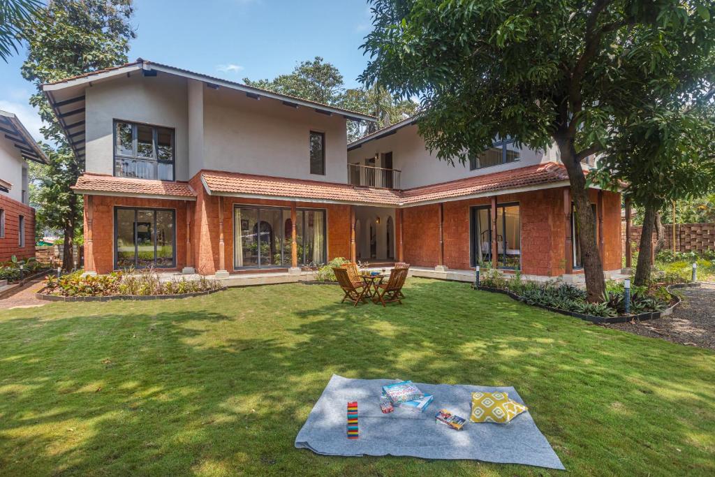 Κήπος έξω από το SaffronStays Amavi Beach House