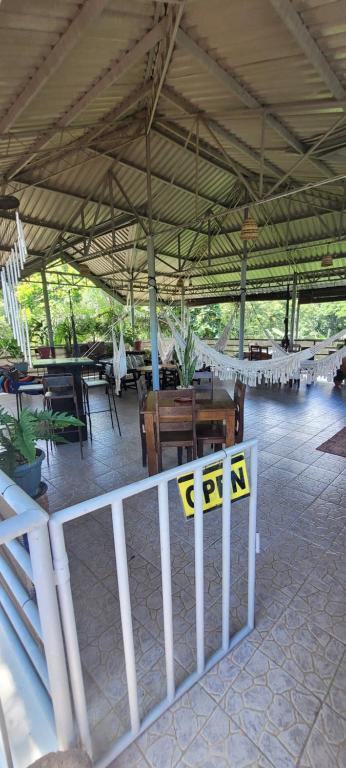 Balkón nebo terasa v ubytování La Vida Hostel