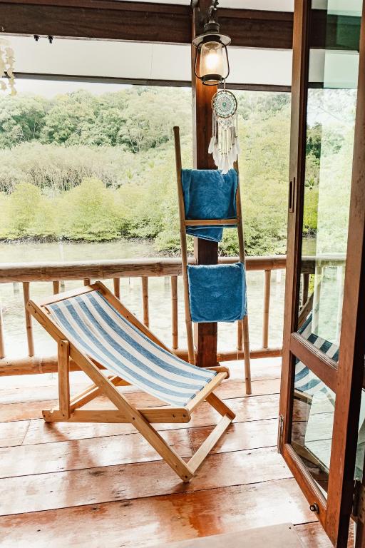 Balkón nebo terasa v ubytování À La Koh Kood Resort