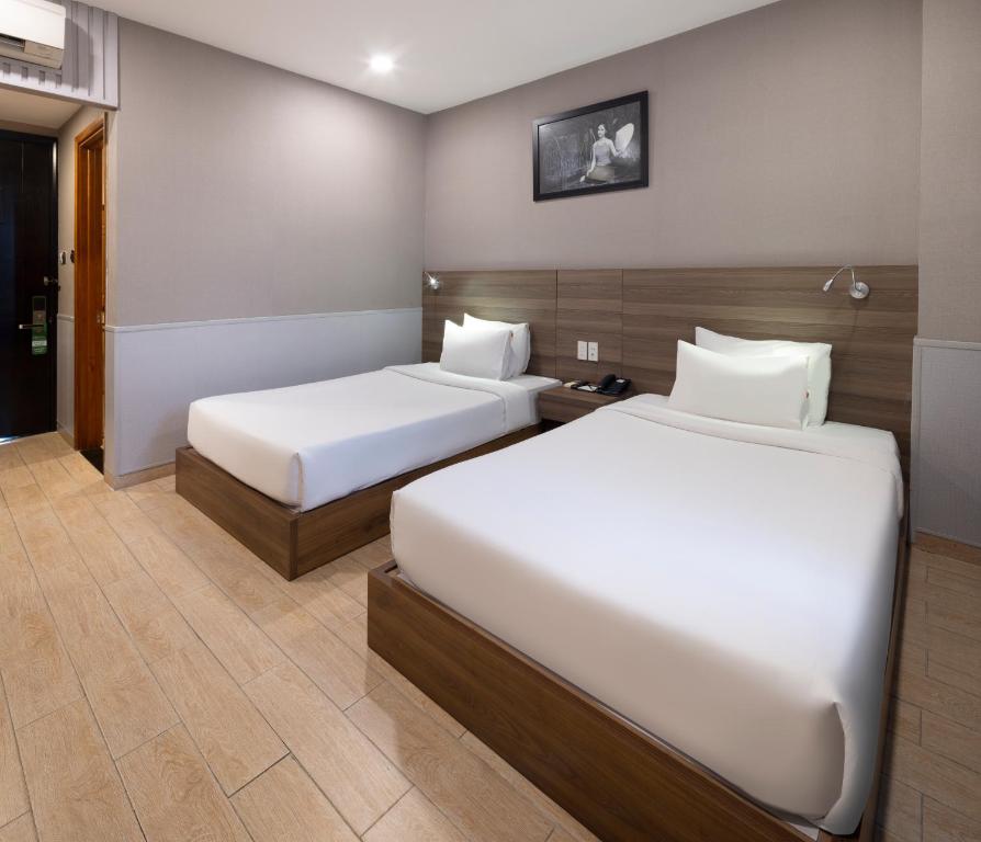 Sen Viet Hotel - Deluxe Double Or Twin Room With City View