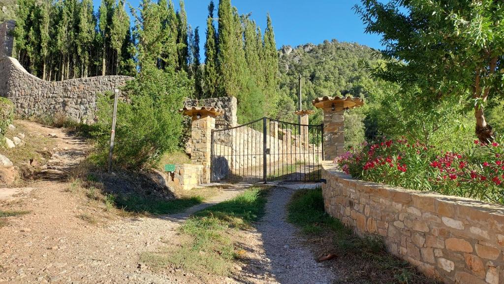 Jardín al aire libre en La Calma Montblanc Prenafeta