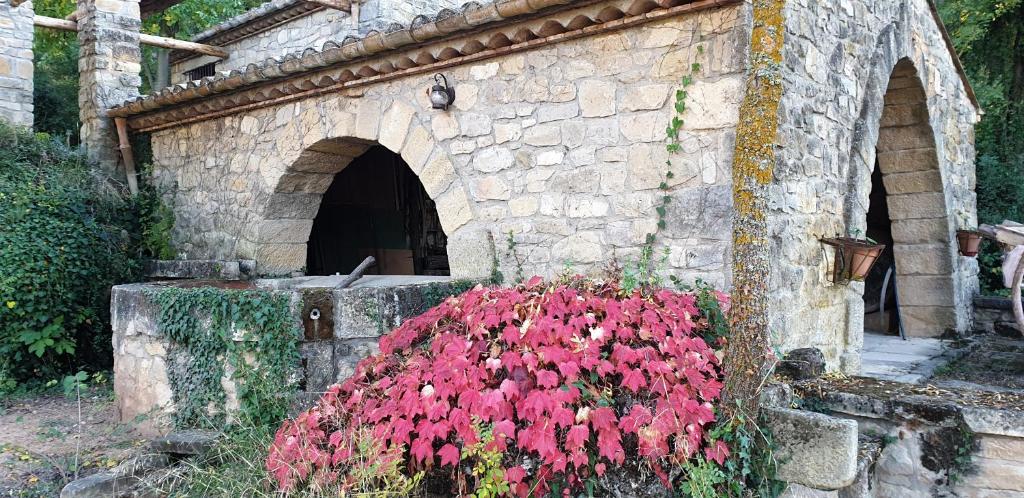 Jardín al aire libre en La Calma Montblanc Prenafeta
