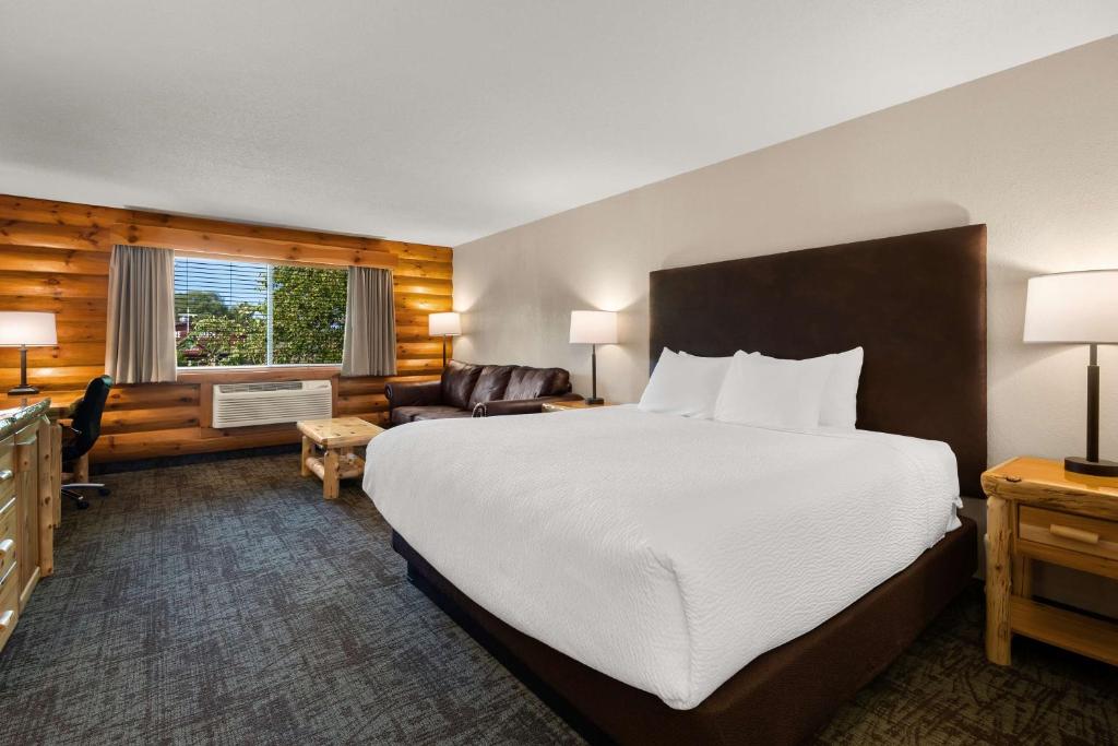 Best Western Northwoods Lodge - Housity