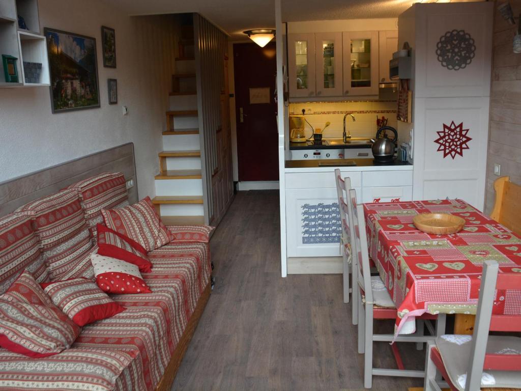 Duplex confortable ski aux pieds avec balcon