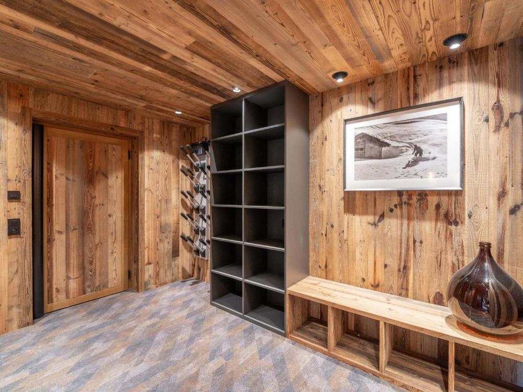 Fotografia z galérie ubytovania Chalet de luxe familial avec piscine et sauna, proche des pistes et commodités à Courchevel Le Praz - FR-1-568-37 v destinácii Courchevel