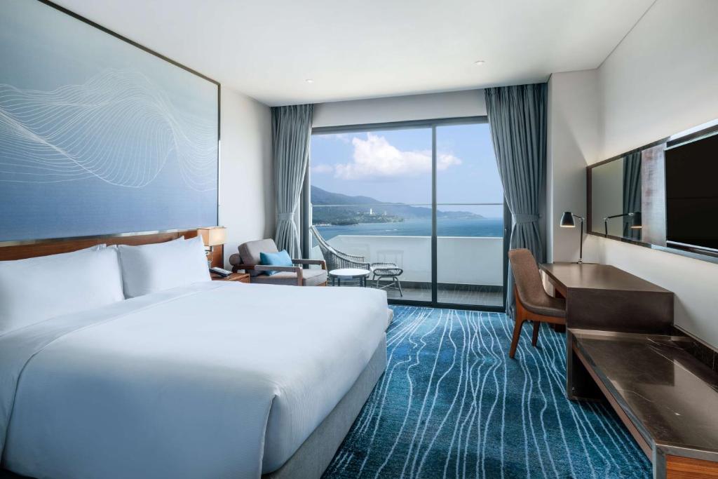 Phòng Deluxe có Giường cỡ King và Ban công nhìn ra Đại dương