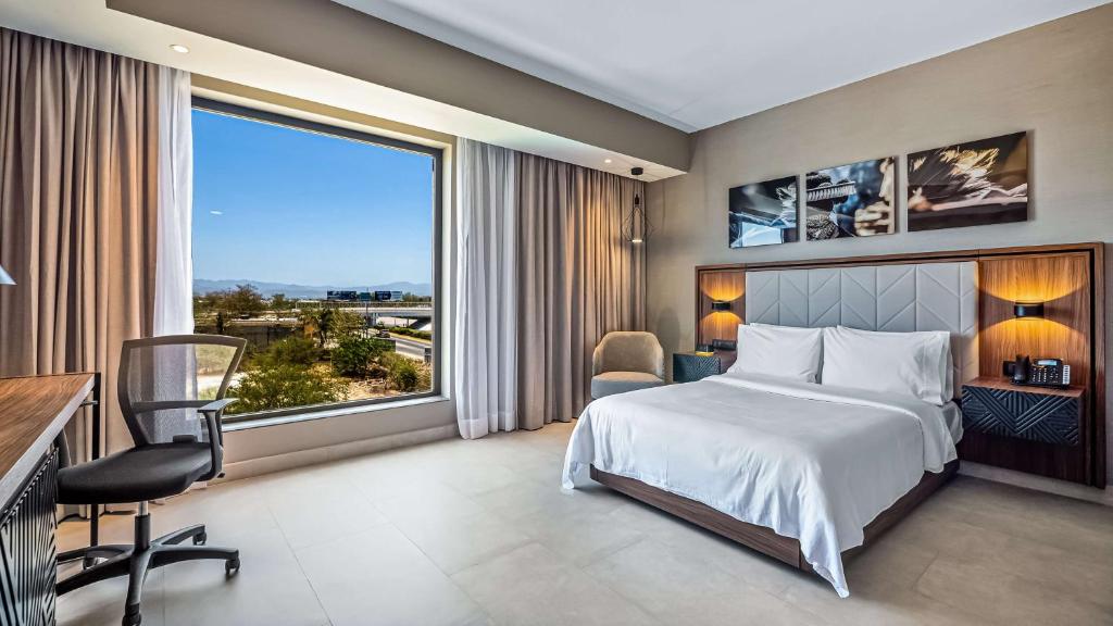 Hampton Inn By Hilton Nuevo Vallarta - Queen Room - Mobility Accesible/no Fumar