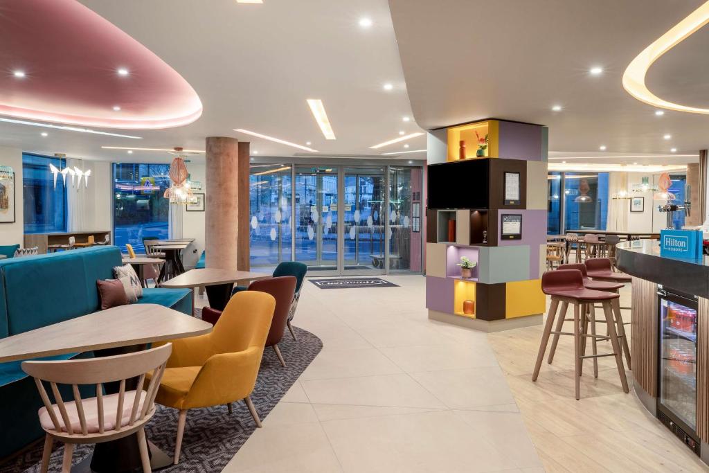 Hampton By Hilton Bath City - Resim 5