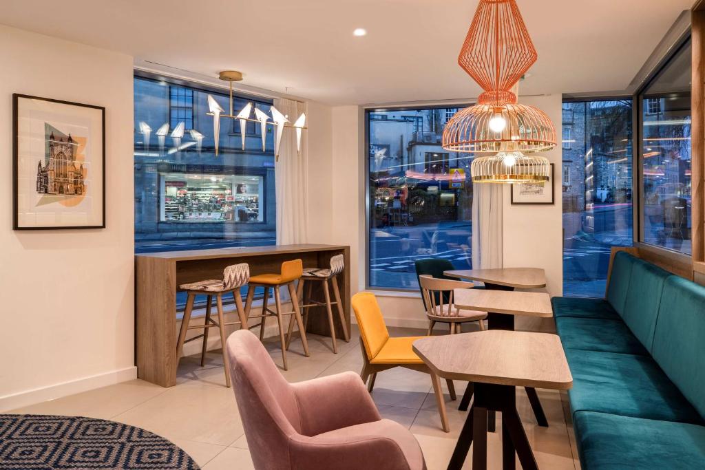 Hampton By Hilton Bath City - Resim 6