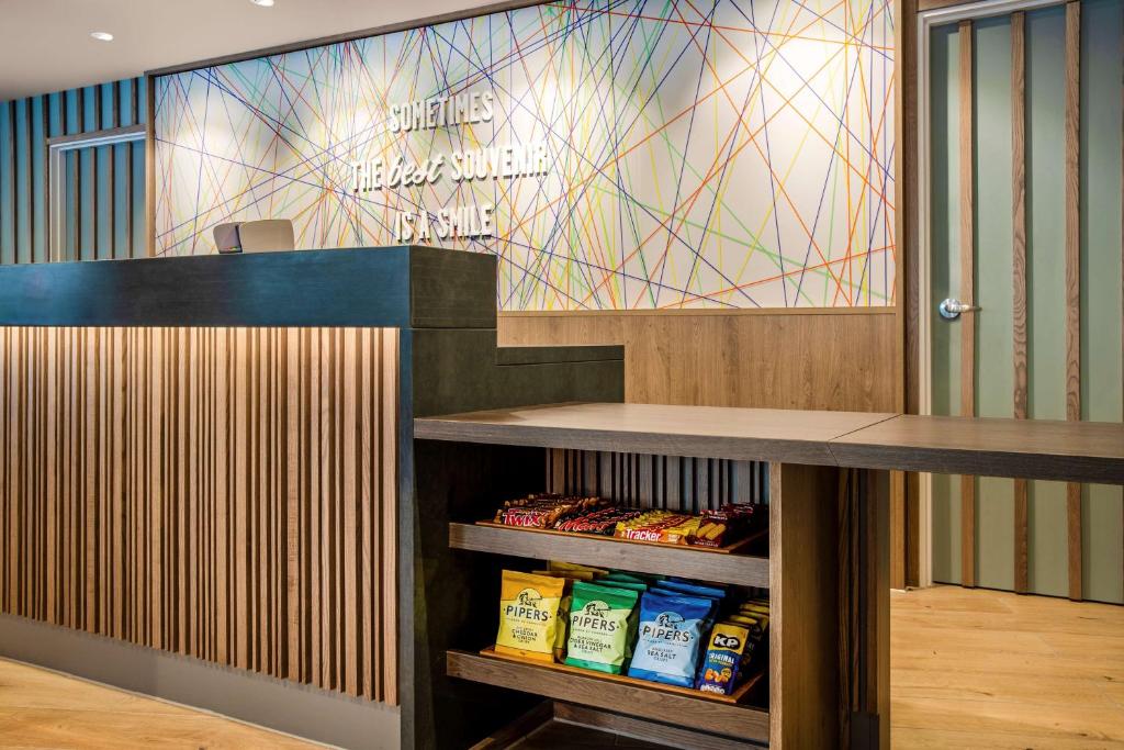 Hampton By Hilton Bath City - Resim 16