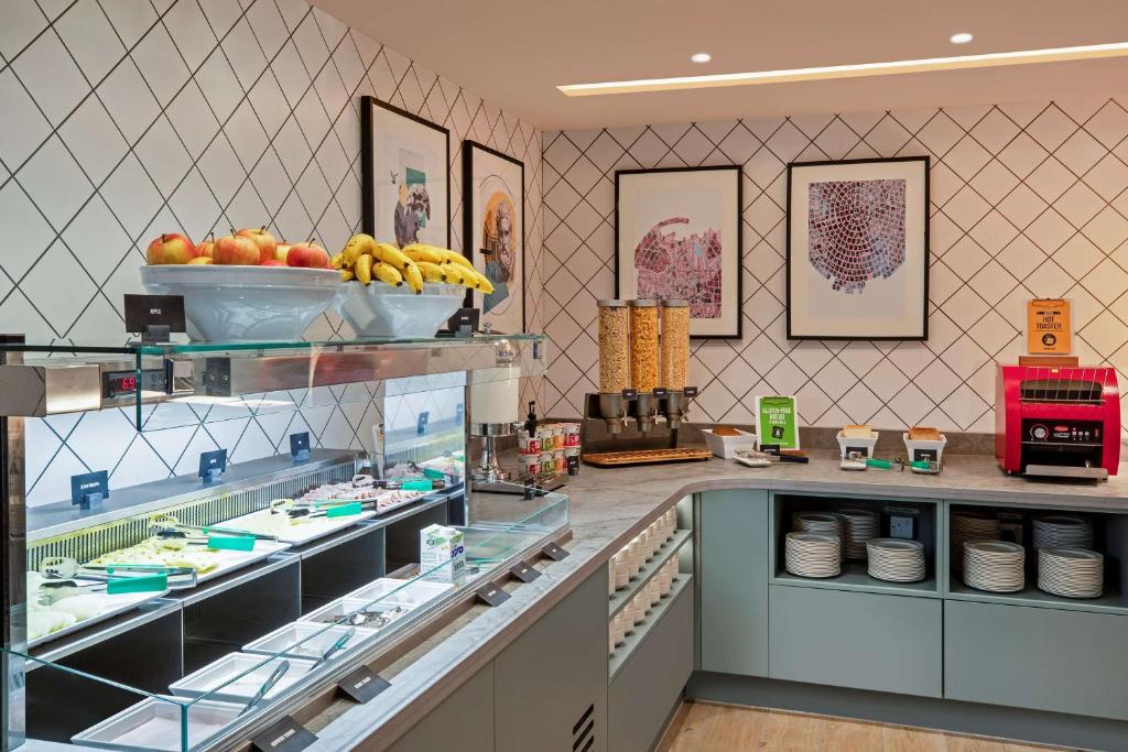 Hampton By Hilton Bath City - Resim 19