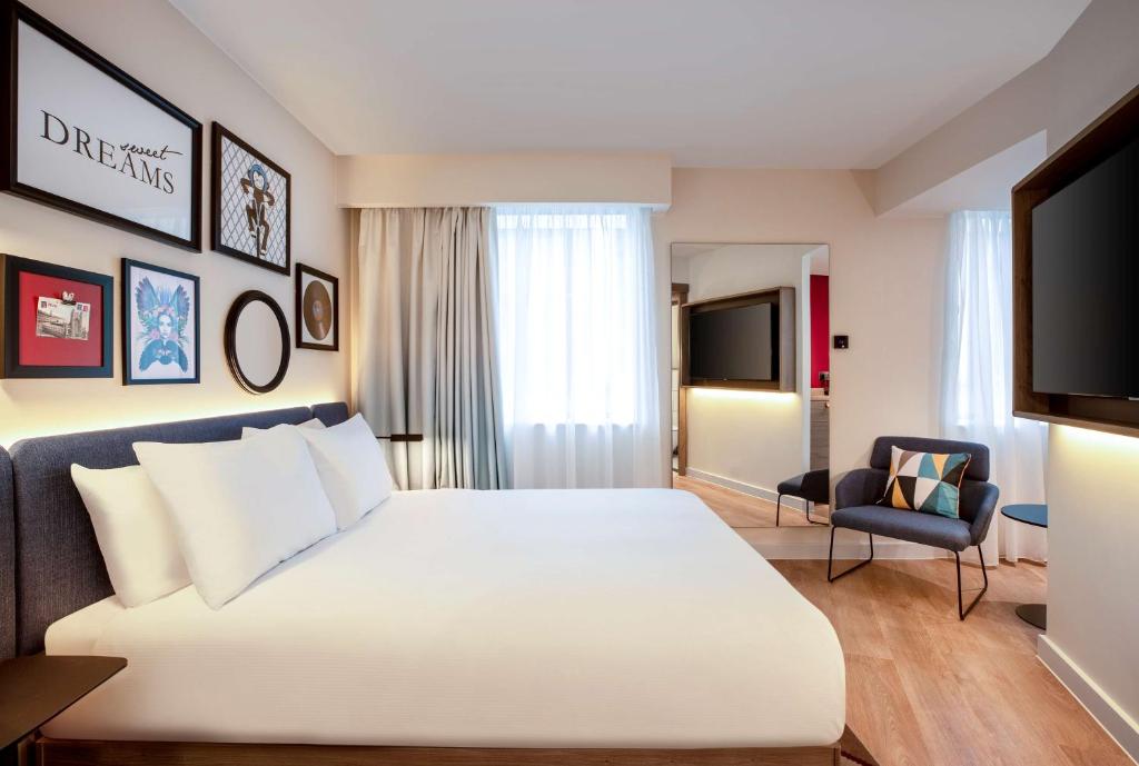 Hampton By Hilton Bath City - Resim 38