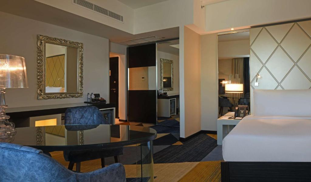 Hilton Amman - غرفة سوبيريور كينغ