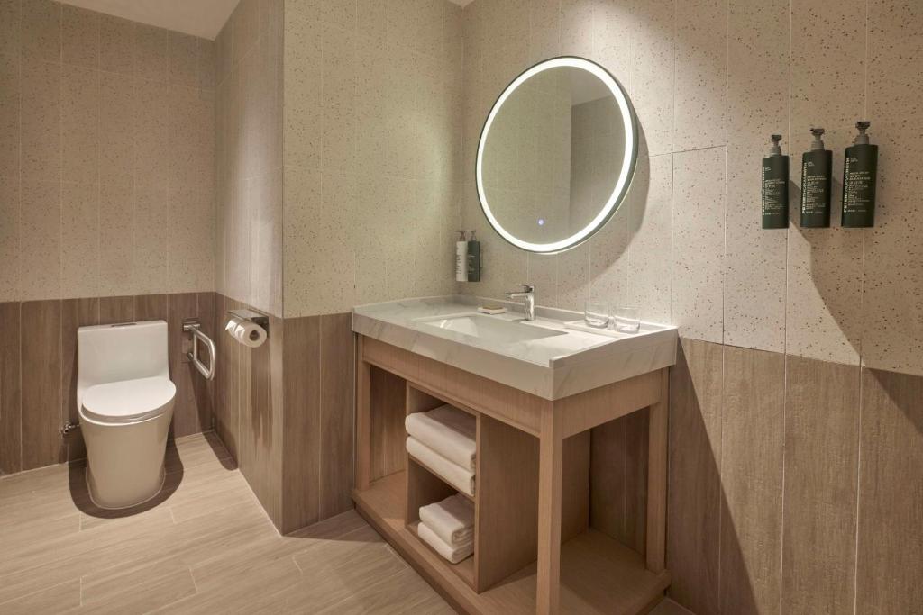 Koupelna v ubytování Hilton Garden Inn Zhuhai Jinan University