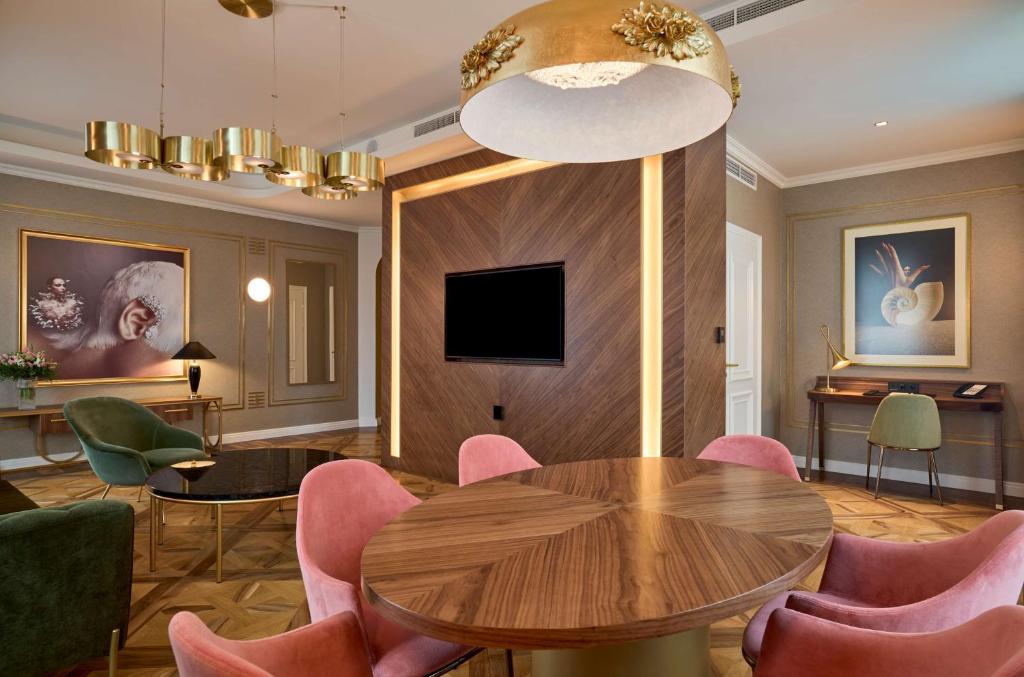 Hotel Saski Krakow Curio Collection by Hilton - Resim 18