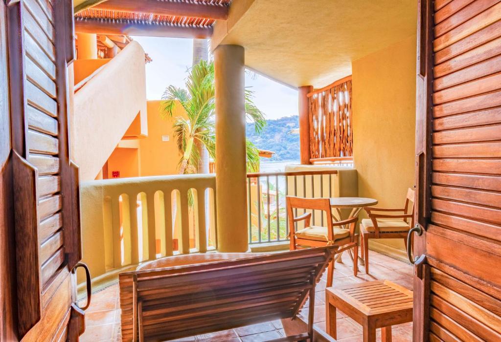 Балкон или терраса в Hilton Grand Vacations Club Zihuatanejo