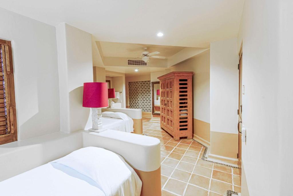 Ванная комната в Hilton Grand Vacations Club Zihuatanejo