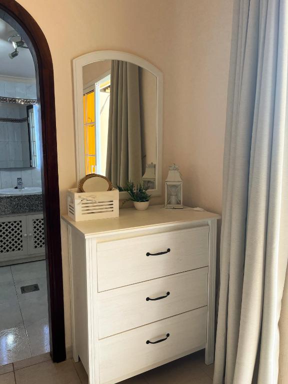 A bathroom at Beautiful Apartment Altamar